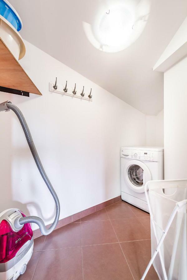 Apartment Lena Rijeka Buitenkant foto